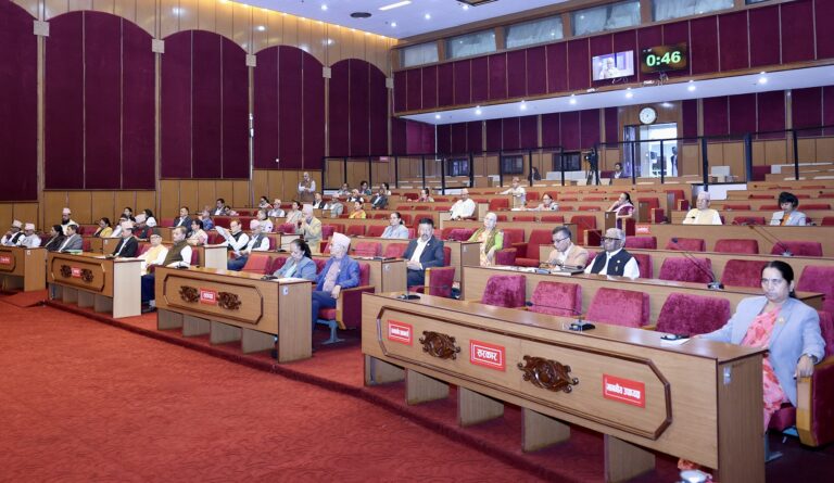 काठमाडौँ, ११ साउनः सङ्घीय संसद् भवन नयाँ बानेश्वरमा आइतबार बसेको राष्ट्रियसभा बैठकमा उपस्थित सभासदहरू। तस्बिरः प्रदीपराज वन्त÷रासस