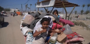 Palestinians seeking aid