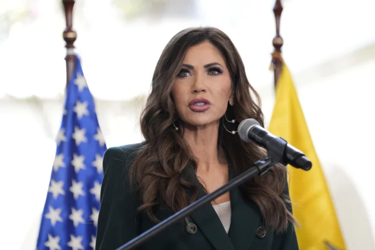 (U.S. Homeland Security Secretary Kristi Noem, with Ecuador’s Minister of Interior John Reinberg, not shown, speaks during a press briefing at the Ecuadorian Presidential Palace, Thursday, July 31, 2025, in Quito, Ecuador. AP Photo: Alex Brandon, Pool)