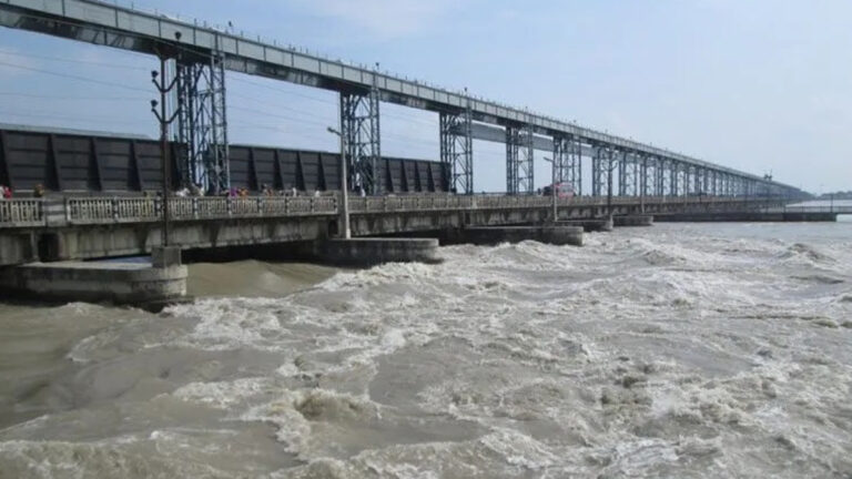 Saptakoshi River