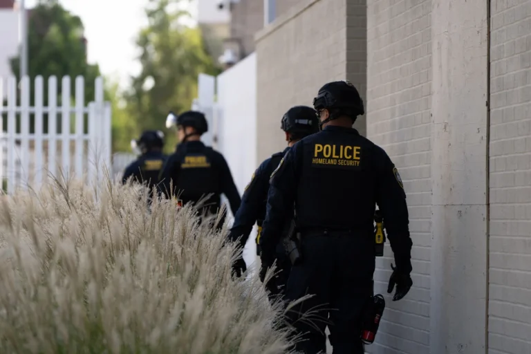 DHS Securty offcials
