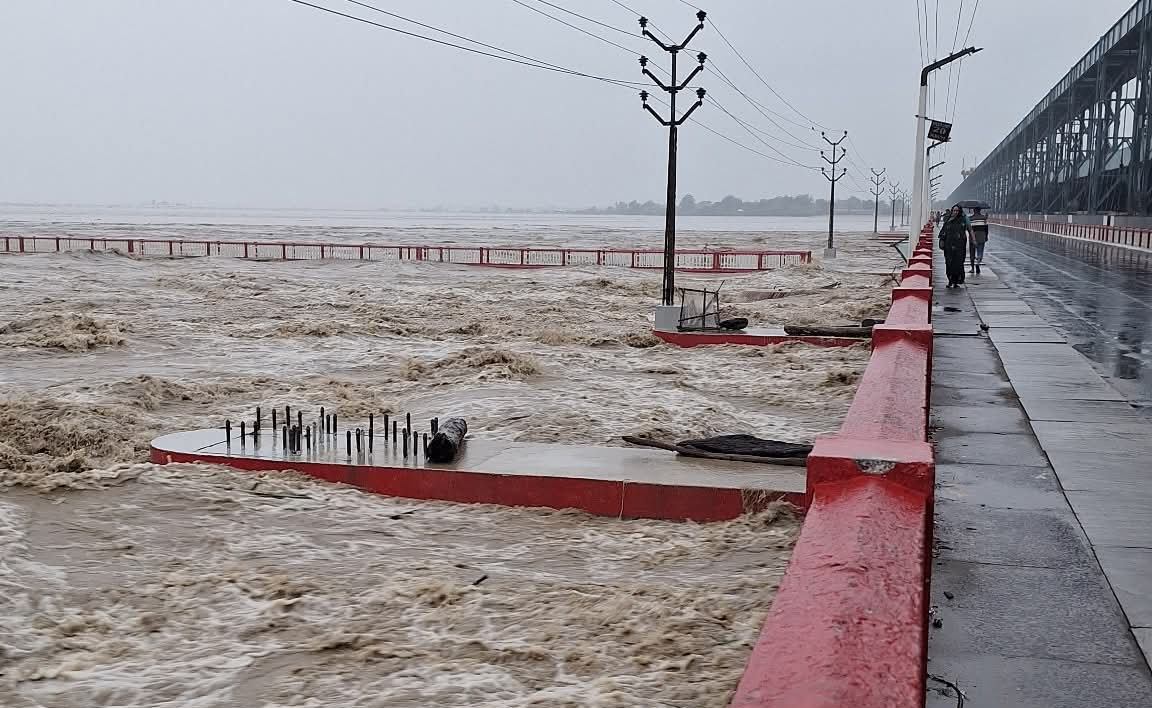 Koshi Barrage