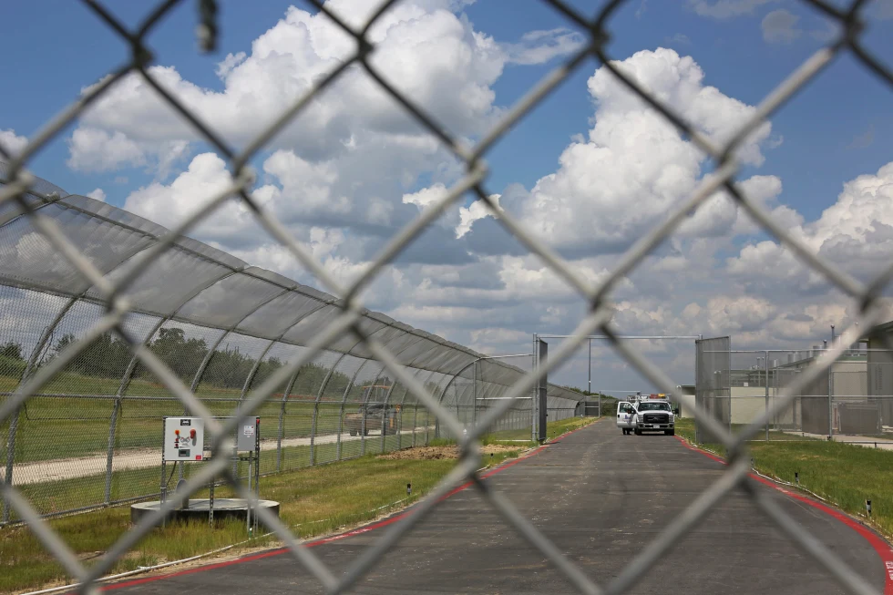 (The Prairieland Detention Center is seen, Sept. 15, 2016, in Alvarado, Texas. Louis DeLuca: The Dallas Morning News via AP, File)
