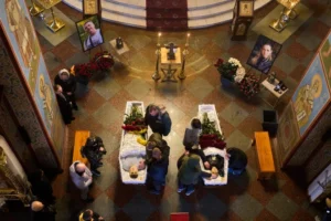 Ukraine mourns two journalists