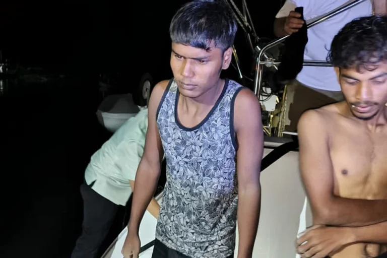 (This photo released by Malaysian Maritime Enforcement Agency shows migrants handed over to authorities after they were rescued by a sailboat, in waters off northern resort island of Langkawi, Malaysia, Saturday, Nov. 8, 2025.  Photo: Malaysian Maritime Enforcement Agency via AP)