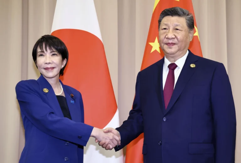 Xi with Sanae