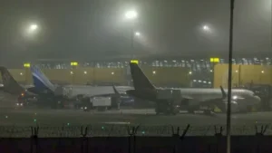 Fog disrupts Delhi airport