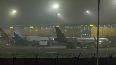 Fog disrupts Delhi airport