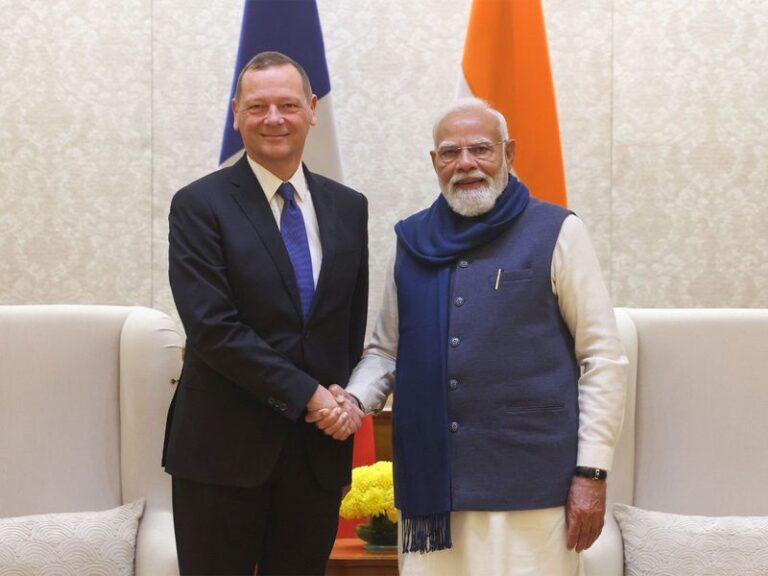 Modi- Macron