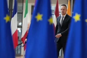 Hungary, FM Peter