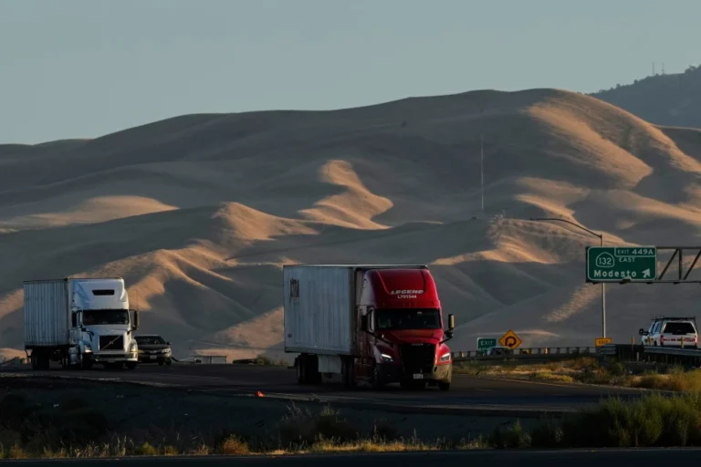 (Freight trucks travel northbound on Interstate 5 Highway, Wednesday, Sept. 3, 2025, in Tracy, Calif.  AP Photo: Godofredo A. Vásquez, File)