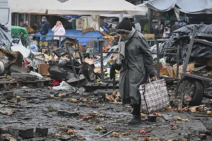 Russia fires barrage at Ukrainian cities