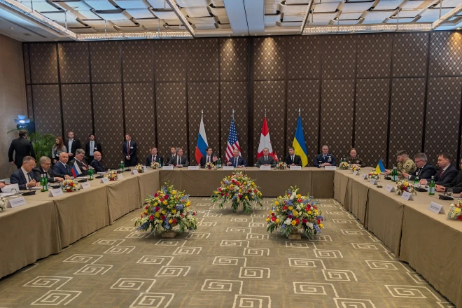 Russian and Ukrainian officials