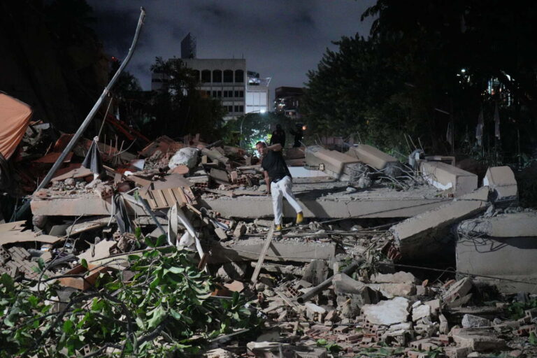 Earthquakes hit Venezuela