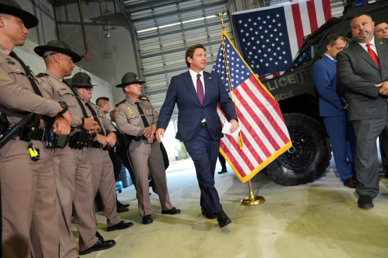 Gov Ron DeSantis