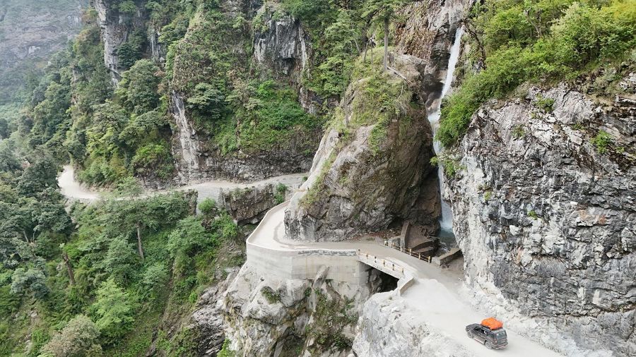Lamjung Manang road