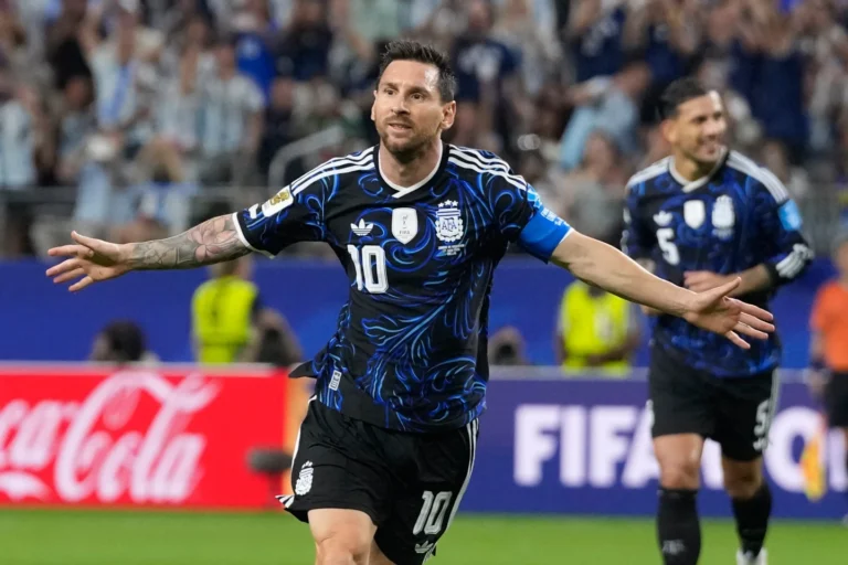 (Argentina's Lautaro Martinez (22) is substituted by Argentina's Lionel Messi (10) during the World Cup Group J soccer match between Jordan and Argentina in Arlington, Texas, near Dallas, Saturday, June 27, 2026. AP Photo: Jessica Tobias)