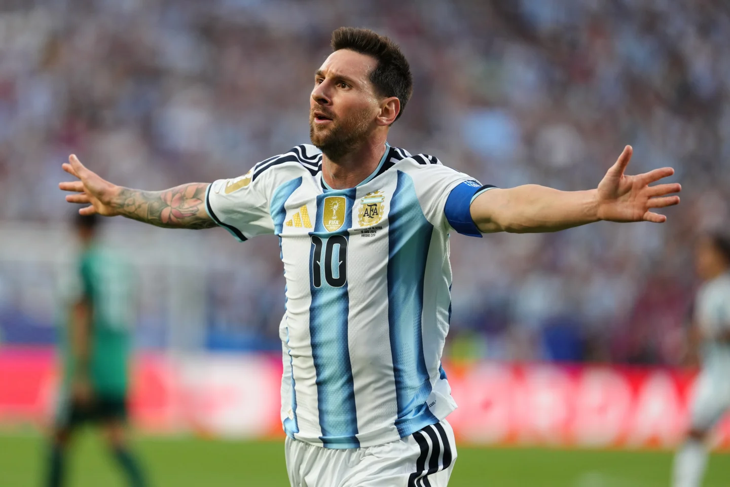 (Argentina's Lionel Messi (10) reacts after scoring his third goal during the World Cup Group J soccer match between Argentina and Algeria in Kansas City, Mo., Tuesday, June 16, 2026.  AP Photo: Ed Zurga)