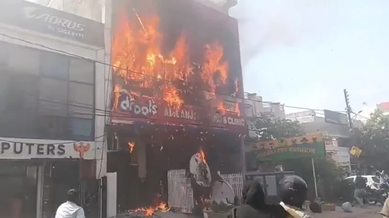 Lucknow fire