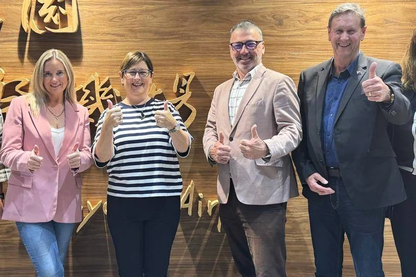 (In this image supplied by the Taiwan Ministry of Foreign Affairs (MOFA), New Zealand lawmakers from left, Laura McClure, Maureen Pugh, Duncan Webb and David Wilson gesture as they pose for a photo at Taiwan Taoyuan International Airport, on May 4, 2026. (Taiwan MOFA via AP)