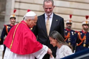 (Pope Leo XIV is welcomed by Spain’s King Felipe VI and Queen Letizia, as he arrives at the Royal Palace in Madrid, Saturday, June 6, 2026, on the first day of his seven-day apostolic journey to mainland Spain and the Canary Islands.  AP Photo: Alessandra Tarantino)