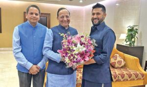 (Bharatiya Janata Party General Secretary Arun Singh and Foreign Department Chief Vijay Chauthaiwale welcomed Rastriya Swatantra Party President Ravi Lamichhane, who arrived in India on Monday for a five-day visit, at the Indira Gandhi International Airport in New Delhi. Photo: RSP)