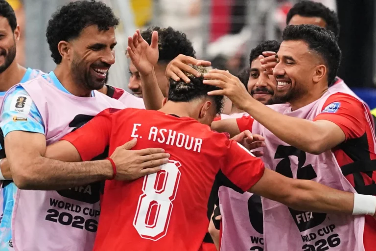 (Egypt's Imam Ashour and teammates celebrating after defeating Australia 4-2 in a penalty shootout. Arlington, Texas, Friday, July 3, 2026. Photo: AP)