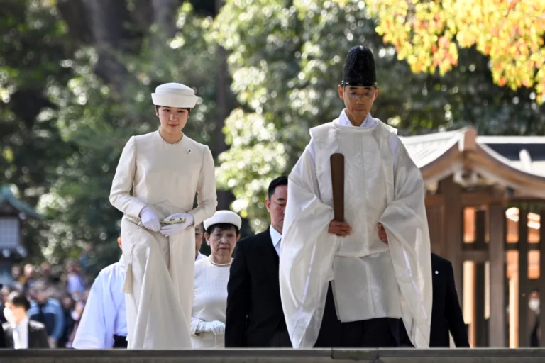 (Japan’s Princess Aiko, left, the daughter of Emperor Naruhito and Empress Masako, arrives to mark the 110th anniversary of the death of the wife of former emperor Meiji at Meiji Shrine in Tokyo, on April 10, 2024. (Kazuhiro Nogi-Pool Photo via AP, File)