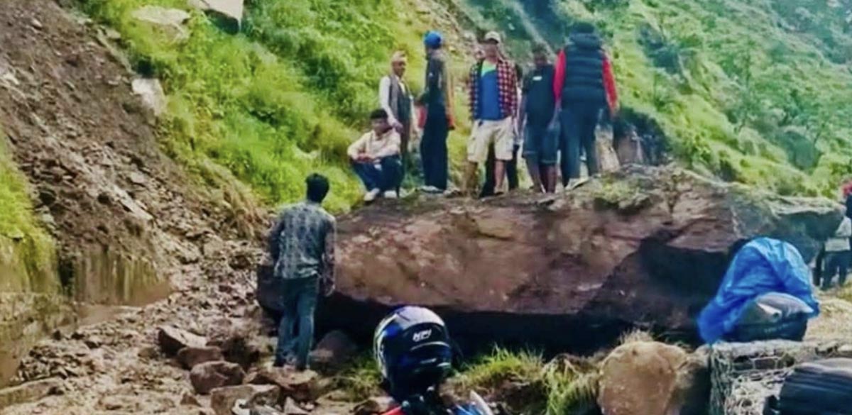 Karnalai highway Landslide