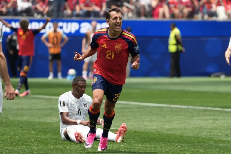 (Spain's Mikel Oyarzabal (21) celebrates after scoring his side's opening goal during the World Cup round of 32 soccer match between Spain and Austria in Inglewood, Calif., near Los Angeles, Thursday, July 2, 2026.  AP Photo: Jae C. Hong)