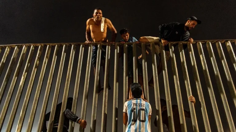 (Migrants try to cross from Morocco into the Spanish enclave of Ceuta, Friday, July 31, 2026.  AP Photo: Antonio Sempere)