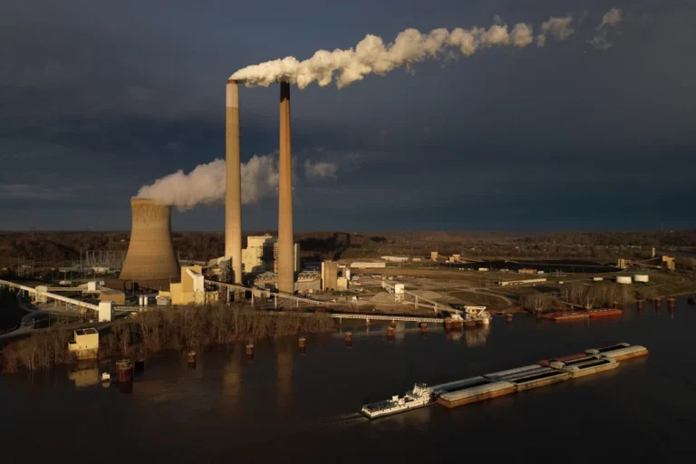 (The Environmental Protection Agency said the action would save the industry more than $300 billion in costs and help “unleash” American energy. Environmental groups are saying it would come at a cost to Americans’ health and further degrade the environment. Photo: Aya Diab)
