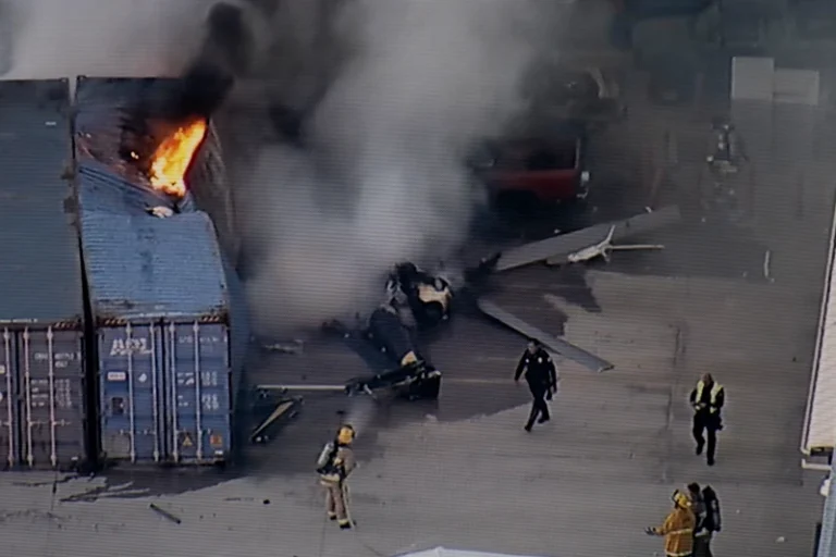 (In this still image provided by KABC-TV shows first responders work the scene after a helicopter crashed near a bus crash in Chatsworth, a neighborhood in Los Angeles, Tuesday, Sept. 15, 2026. Photo: KABC-TV via AP)