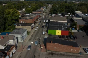 (The national flag of Senegal is painted on the side of the Touba Tedoungal African restaurant, Thursday, Sept. 3, 2026, in Lockland, Ohio.  AP Photo: Carolyn Kaster)