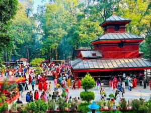   (Devotees visiting the Kalika Bhagwati Temple in Baglung on the occasion of Phulpati during Dashain. Photo: Navaraj Nepali)