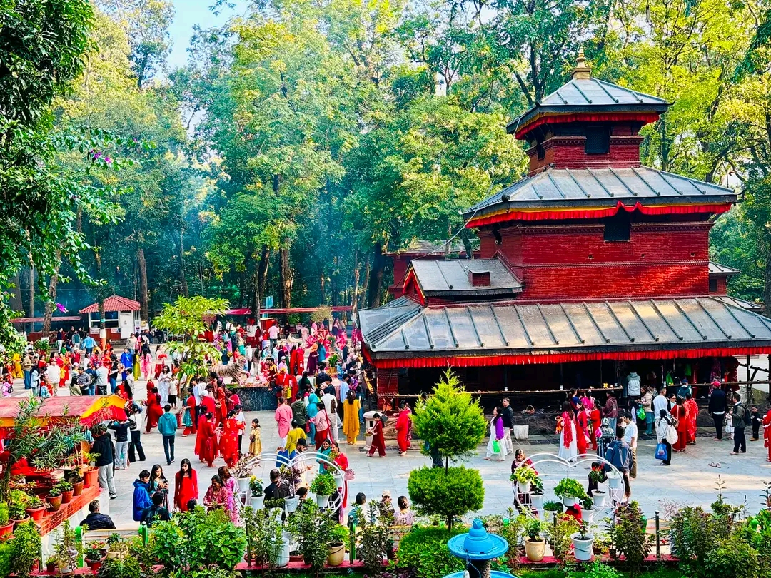   (Devotees visiting the Kalika Bhagwati Temple in Baglung on the occasion of Phulpati during Dashain. Photo: Navaraj Nepali)
