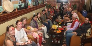Foreigners receive tika